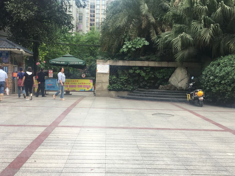 小区相关图