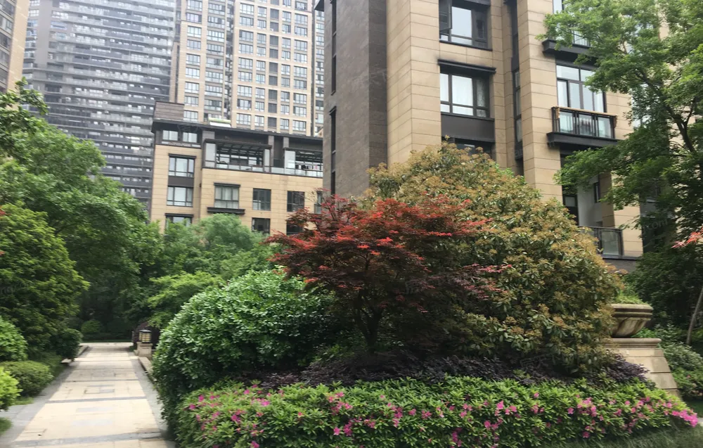 看奉化江豪华装修500万,宁波鄞州万达广场印象外滩二手房六室 - 房