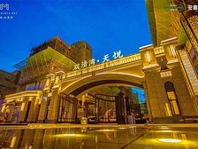 小区距离水街比较近,环境优美,物业服务优质