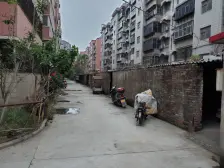 江海啤酒厂家属院 一楼的的南北三房 优质户型 诚心卖