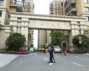 曙升花苑3室2厅南