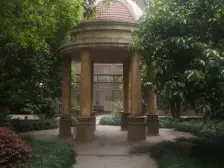 近地铁 小高层 南北通风 精装修 绿化好 得房率高