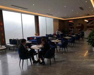 地铁口旁边出门就是赣江湿地公园江景房