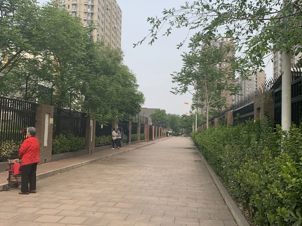 小区相关图