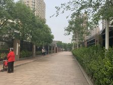 鸿业兴园二区2室1厅西南