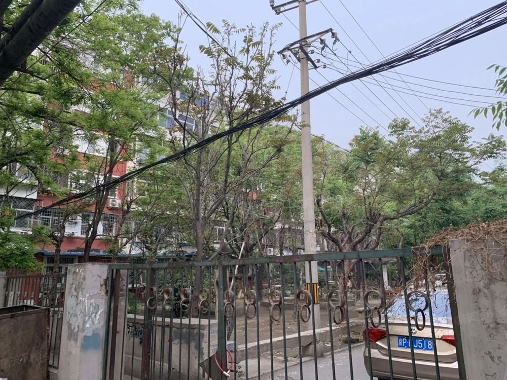 小区相关图