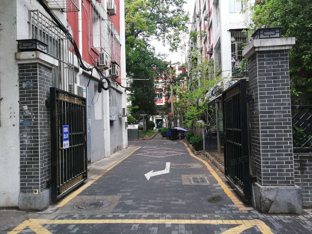 小区相关图