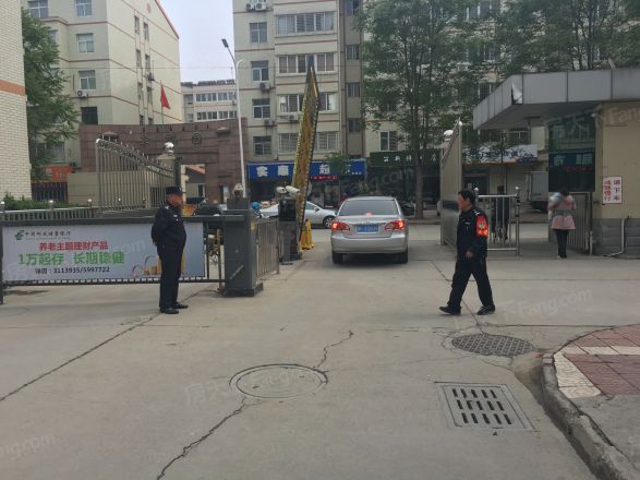 新世纪花园B区实景图
