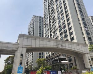 恒威君尚城 3室1厅 南