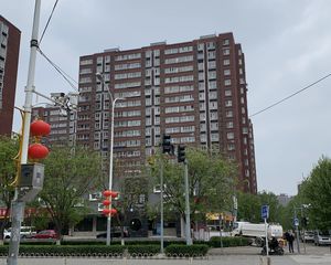 次渠南里八区1室1厅西北