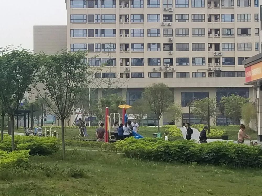 小区相关图