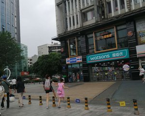 亚太广场3室1厅东南