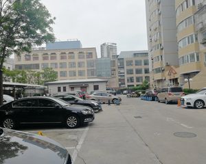 石佛营东里128号院2室1厅东南