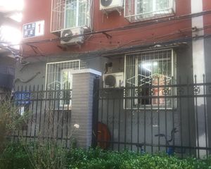 甜水园西里1室1厅东