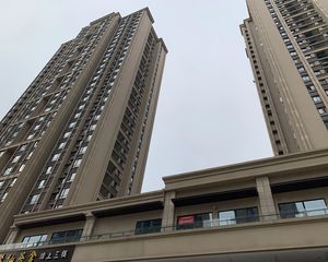 金科东方雅郡3室2厅西北北