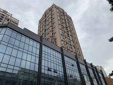 东方华大广场1室1厅西南东南