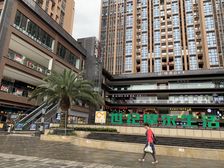 东方华大广场1室1厅南