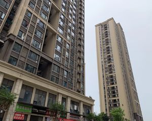 金科东方雅郡3室1厅东北
