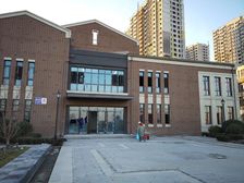 带地下室和阁楼,小区环境好业主诚心出售