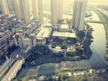 一线临湖双拼别墅 使用面积700多平 位置好