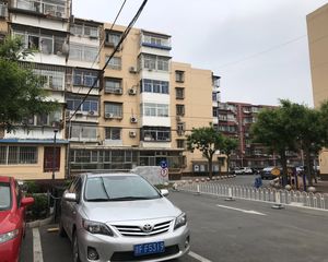 六里桥10号院2室1厅南北