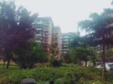 房子是四房子户型方正业主诚心出售