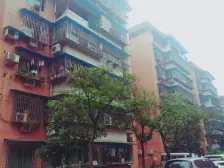 户型方正 住家安静 无物管费 无停车费