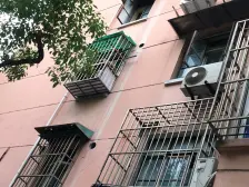 两房朝东+厨卫全明+精装修可以拎包入住+看房方便