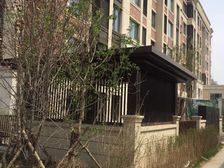 融创观澜壹号一线观江宽庭小区密度低