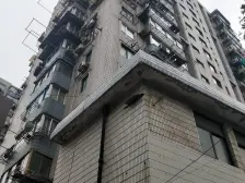 虹华大楼2室西南朝向465.00万元/套出售