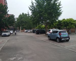 东升街甲1号3室1厅东西