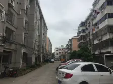 店东强推中间楼层,配套齐全,近地铁,精装修