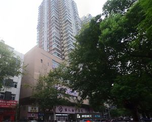 摩登摩天1室1厅东南