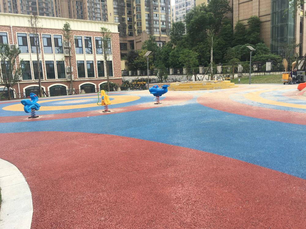 小区相关图