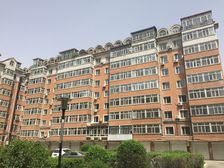 电梯房乐强小区,出行便利,简单装修、