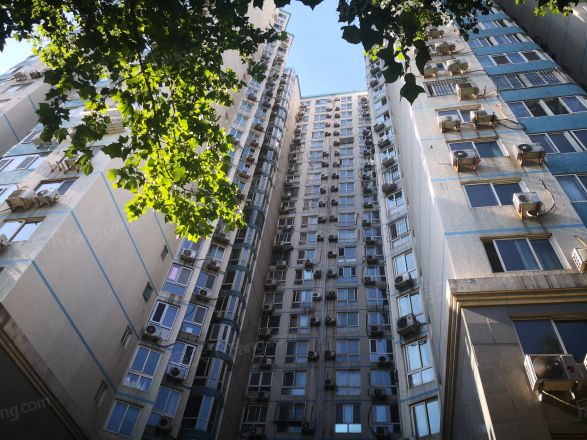 汇达公寓实景图