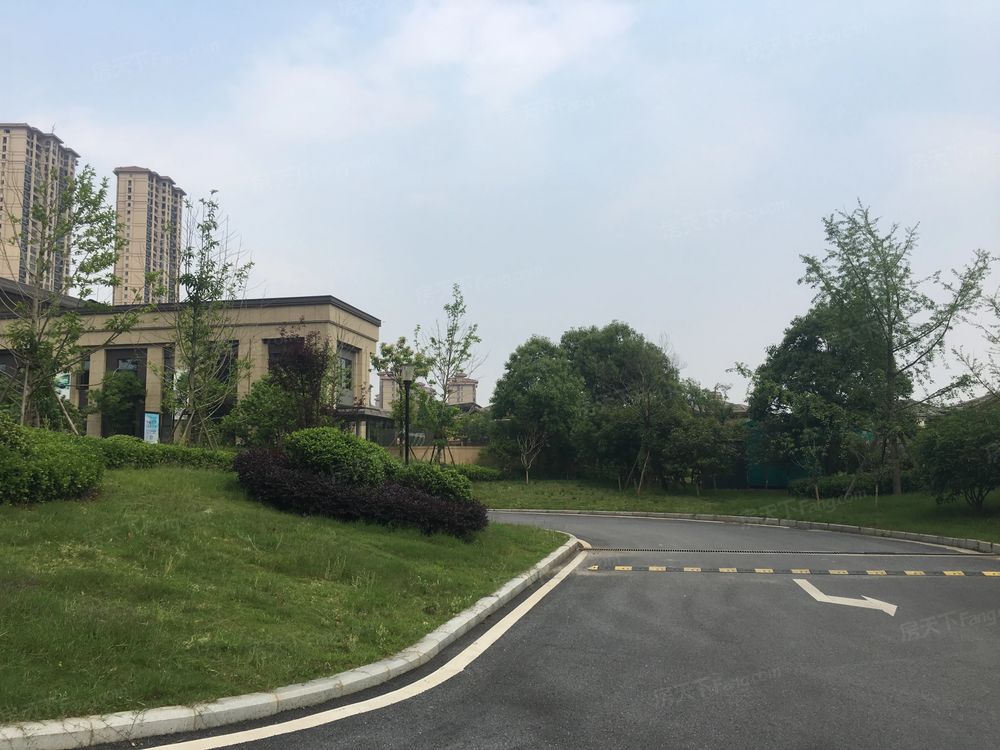 小区相关图