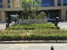 龙鼎大道,楼间距大.带暖气天然气.精装修交付