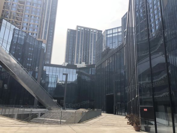 IMC国际广场实景图