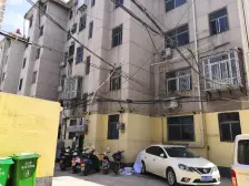 南阳路博颂路,老房子新装修小两房,带储藏间价格可谈