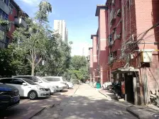 一楼 一楼 一楼 三房 位置方便进出