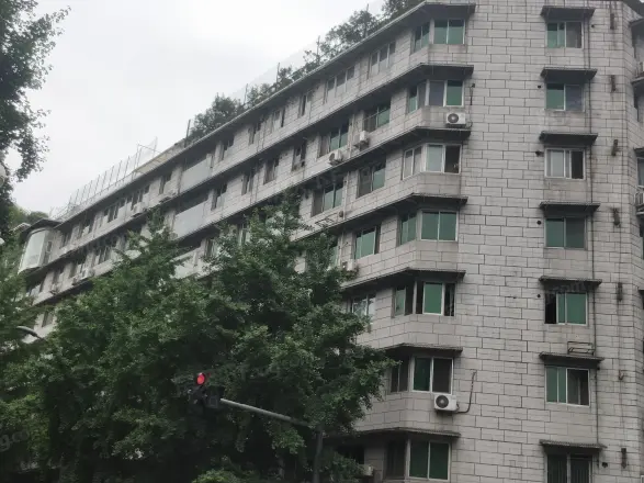 锦里西路66号院实景图
