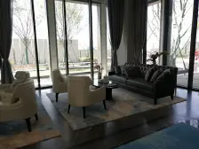 小区环境好,人车分流,交通便利,,采光视野好。