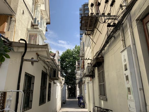 南昌路168弄小区实景图