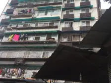 此房位置地段不错,近轻轨,户型采光好,住家安静