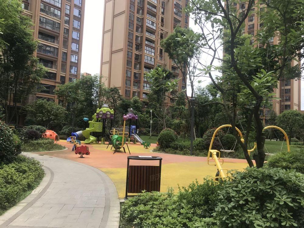小区相关图