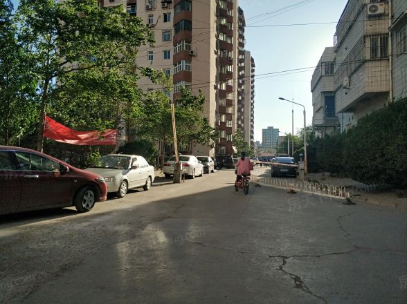 唐钢高层实景图