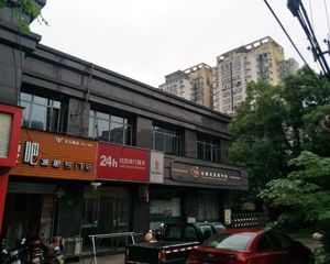 小高层中间楼层,小三房,看房随时方便,全天太阳