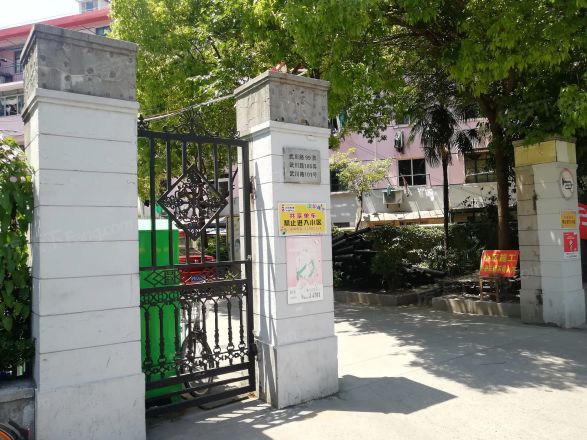 武川路99弄小区实景图