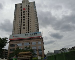 新世纪 4室2厅 南